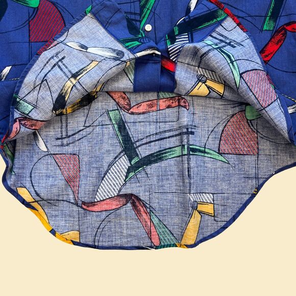 1990s abstract mens shirt, size M vintage 90s blue, red & green short sleeve top - Picture 9 of 10